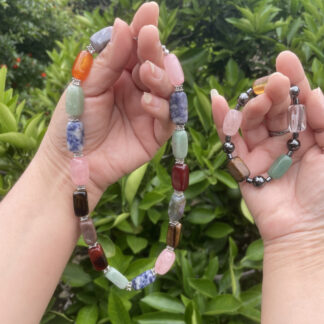 peruvian-artisan-design-multi-crystals-necklace-and-bracelet-set